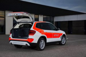BMWX3xDrive20d-emergency-physician-08
