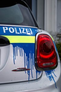 MINIJohnCooperWorks-police-car08