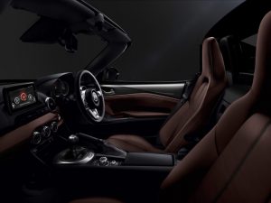 2018-mazda-mx5-miata-roadster-jdm-07_Mazda_RoadsterRF_INT_2