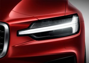 230901_New_Volvo_S60_R-Design_exterior