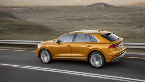 Audi-Q8-20-1