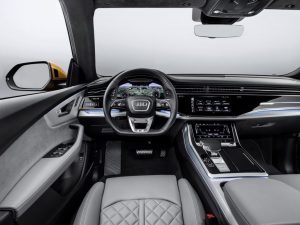 Audi-Q8-22-1