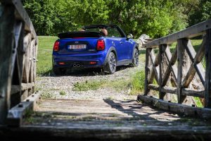 P90305826_highRes_new-mini-debuts-on-r