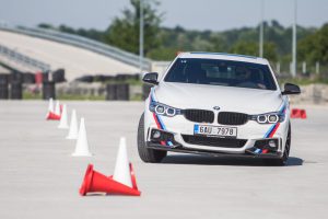 P90305917_highRes_bmw-m-performance-da