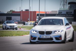 P90305918_highRes_bmw-m-performance-da