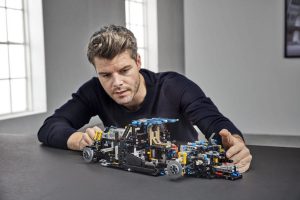 bugatti-chiron-lego-technic-10