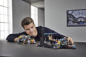 bugatti-chiron-lego-technic-11