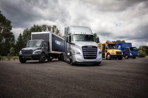 daimler-two-electric-trucks-usa-market-2