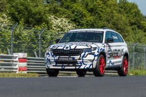 kodiaq-rs-skoda-record-nurburgring-race-car-masked