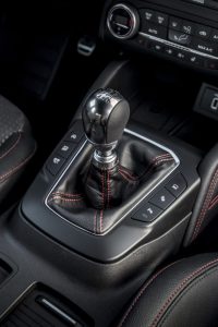 2018_FORD_FOCUS_DRIVE_ST-LINE__37