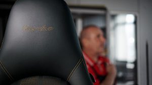 0eb0b93b-porsche-993-turbo-project-gold-1