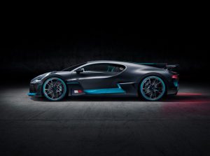 21204417-bugatti-divo-13