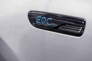 070dcc8a-mercedes-eqc-39
