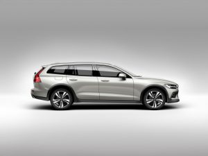 0f7233f6-volvo-v60-cross-country-all-new-unveiled-23