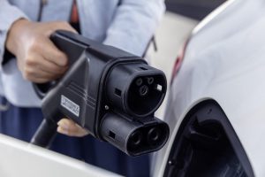 1092a44b-mercedes-eqc-68