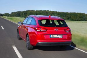 21ae41e4-2019-hyundai-i30-wagon-3