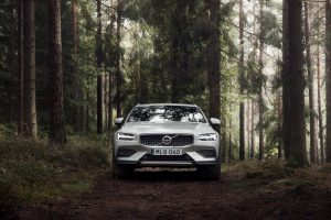 2f277bdb-volvo-v60-cross-country-all-new-unveiled-10
