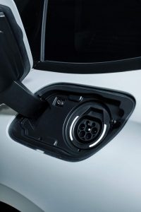 3782a7e8-peugeot-508-hybrid-4