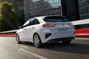 4b0ff5bc-2019-kia-ceed-gt-3