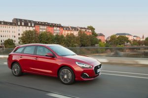 703ea812-2019-hyundai-i30-wagon-6