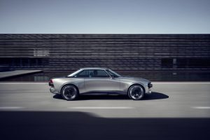 94ffcf2c-peugeot_e-legend_1809heme102