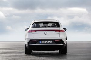 9e1f64b8-mercedes-eqc-61