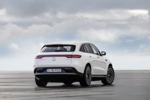 9eaafe26-mercedes-eqc-60