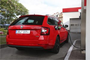 a70ca545-2019-skoda-octavia-g-tec-5