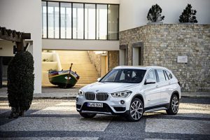 d6b57174-bmw-3-series-x1-chinese-apartment-1