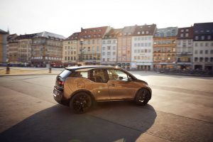 df540bbf-2019-bmw-i3-10