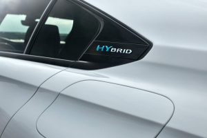 e6a8f802-peugeot-508-hybrid-4