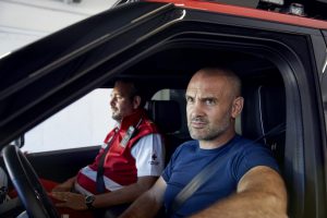 01fbd83b-land-rover-discovery-emergency-response-vehicle-24