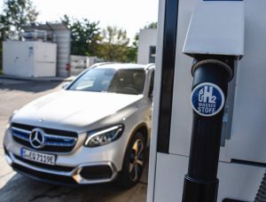 12058cd6-2019-mercedes-glc-f-cell-88
