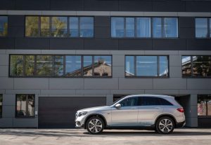 1948a050-2019-mercedes-glc-f-cell-78