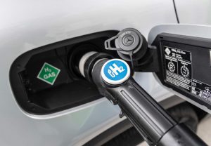 1ce1de8e-2019-mercedes-glc-f-cell-89