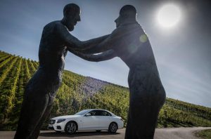 1d875728-mercedes-e300e-and-e300de-75