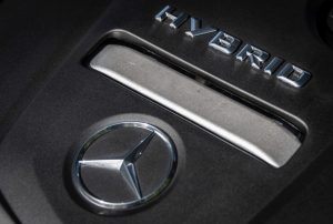 25e142fa-mercedes-e300e-and-e300de-47