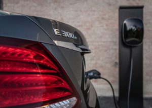 293ced28-mercedes-e300e-and-e300de-42