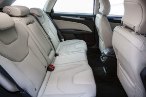 338448c6-ford-mondeo-wagon-5