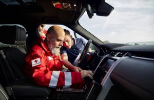 44e20bdd-land-rover-discovery-emergency-response-vehicle-2