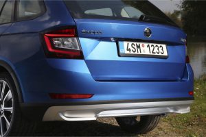 61f28488-181012-skoda-fabia-combi-scoutline-16