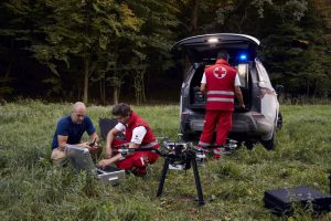 82333b38-land-rover-discovery-emergency-response-vehicle-26