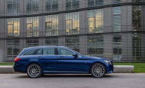8ab46fb7-mercedes-c300de-32