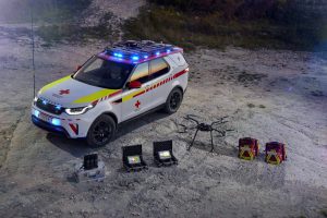 8cd05aa1-land-rover-discovery-emergency-response-vehicle-45