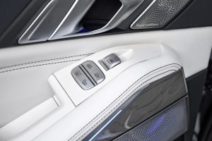 929ca397-2019-bmw-x7-19