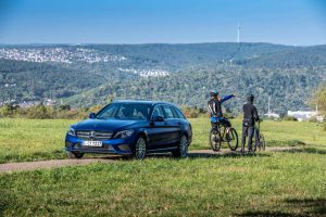 ac100321-mercedes-c300de-27