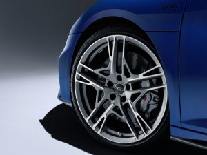 ba7f1d2a-2019-audi-r8-8