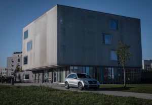 c9fc53b2-2019-mercedes-glc-f-cell-66