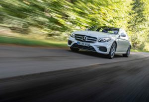 ca5737d9-mercedes-e300e-and-e300de-57