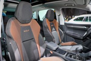 ceeb68fe-skoda-karoq-scout-7